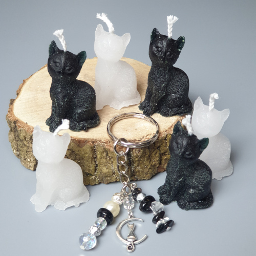 Set of 6 BLACK & WHITE Magic CAT Candles + Gemstone Keyring  (Wicked & Wonderful Edition)