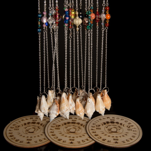 Natural Spiral Sea Shell Dowsing Pendulum with Wooden Dowsing Board (10 COLOURS TO CHOOSE FROM)